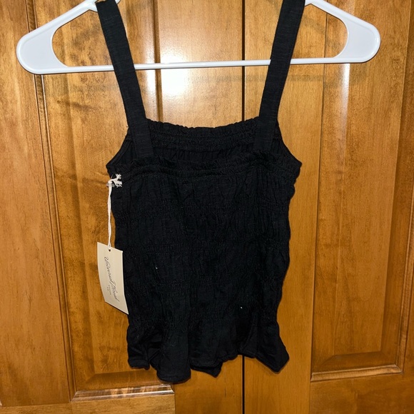 Black Ruffled Tank - Picture 2 of 4